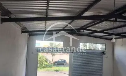 Barracão / Galpão / Depósito para alugar no Jardim Europa, Uberlândia  por R$ 5.500