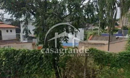 Terreno à venda no Santa Mônica, Uberlândia  por R$ 550.000