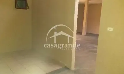 Casa com 4 quartos à venda no Umuarama, Uberlândia  por R$ 650.000