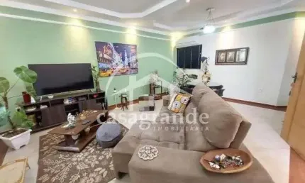 Casa com 3 quartos à venda na rua das alfazemas, 1, cidade jardim, uberlândia por r$ 695.000