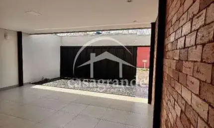 Casa com 4 quartos à venda no Tabajaras, Uberlândia  por R$ 850.000