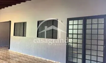 Casa com 4 quartos à venda no Morumbi, Uberlândia  por R$ 420.000