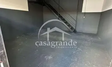 Casa com 3 quartos para alugar em São Jorge, Uberlândia  por R$ 2.300