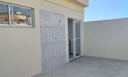 Cobertura com 2 amplos terraços 03 quartos sendo 2 suítes a venda no Bairro Bairu em Juiz de Fora MG.