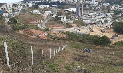 Terreno com 1.854 m² a venda no Bairro Aeroporto em Juiz de Fora