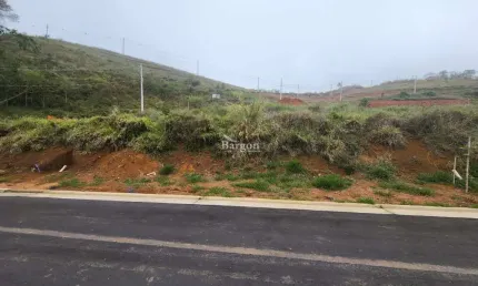 Terreno com 402 metros quadrados a venda no Condomínio Reserva Salvaterra em Juiz de Fora