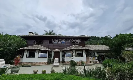 Excelente granja com 2 quartos a venda em Condomínio no Bairro Salvaterra em Juiz de Fora