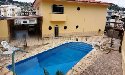 Casa de 4 quartos com 480m² a venda no Bairro Bairu em Juiz de Fora