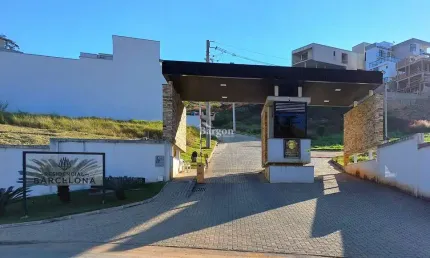 Lote medindo 478,80 m² a venda em condomínio fechado no bairro salvaterra em juiz de fora