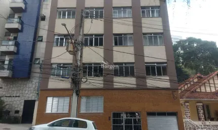 Apartamento de 3 quartos sendo 1 suíte a venda no Centro de Juiz de Fora