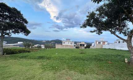Lote com 514m² a venda no Condomínio Residencial Alvim em Juiz de Fora