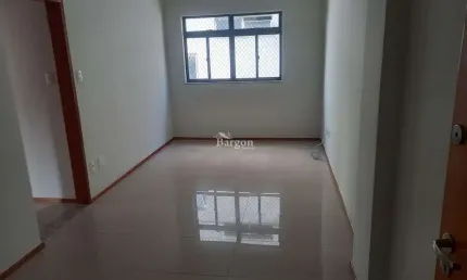 Apartamento 02 quartos sendo 1 suíte a venda no Centro em Juiz de Fora