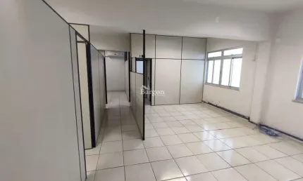 Loja com 130 metros quadrados a venda no Bairro São Mateus em Juiz de Fora
