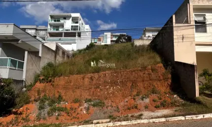 Lote terreno a venda no Condomínio Via do Sol em Juiz de Fora