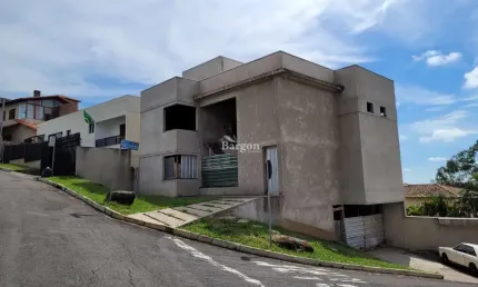 Casa duplex 4 quartos a venda em Condomínio Fechado no Bairro São Pedro em Juiz de Fora
