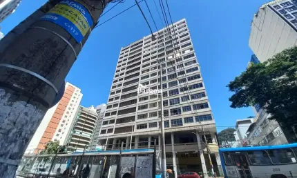 Apartamento 4 quartos sendo 1 suíte a venda no Centro de Juiz de Fora