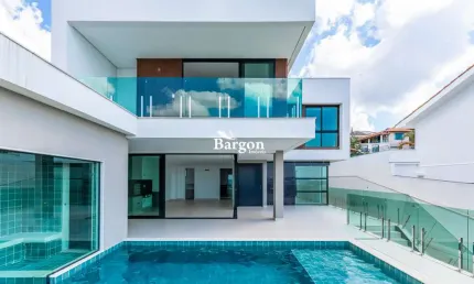 Casa duplex com 4 suítes a venda no Condomínio Granville em Juiz de Fora