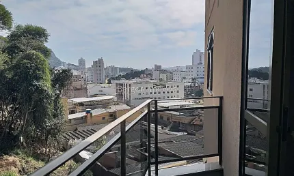 Cobertura 2 quartos sendo 1 suíte para venda no bairro santa cecilia em juiz de fora