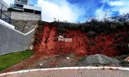 Lote com 310m² a venda no Condomínio Via do Sol em Juiz de Fora