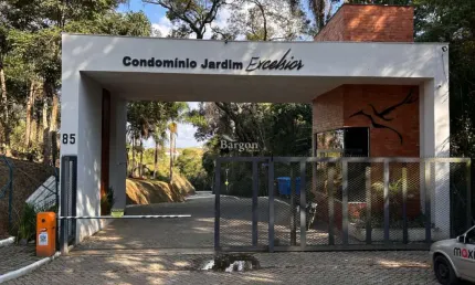 Casa com 3 quartos sendo 1 suíte a venda no Condomínio Jardim Excelsior no Bairro Salvaterra em Juiz de Fora
