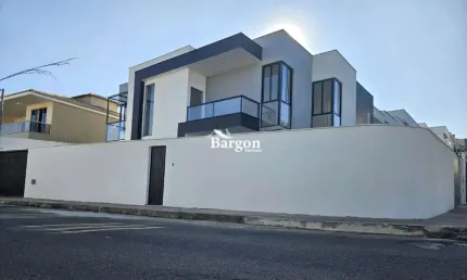 Casa com 4 quartos sendo 1 suíte a venda no Bairro Aeroporto em Juiz de Fora