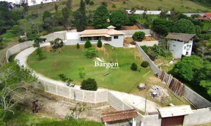 Granja com 2 quartos sendo 1 suíte a venda no Bairro Granjas Guarujá em Juiz de Fora