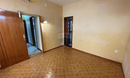 Casa com 2 quartos à venda na Rua Capitão Macieira, 260, Madureira, Rio de Janeiro