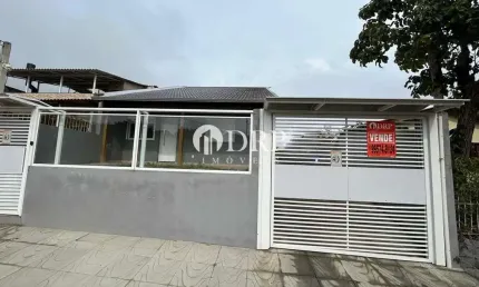 Casa com 3 quartos à venda na rua victor issler, 343, espírito santo, porto alegre por r$ 680.000