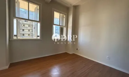 Apartamento com 1 quarto à venda na rua josé do patrocínio, 408, cidade baixa, porto alegre por r$ 249.000