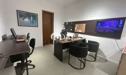 Sala comercial à venda na rua josé do patrocínio, 721, cidade baixa, porto alegre por r$ 255.000