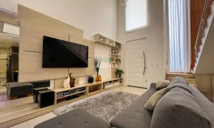 Lindo Sobrado Semi-Mobiliado à Venda – Bairro Mont Serrat, Canoas!
