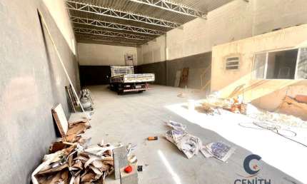 GALPÃO COM 250M2 COM SALA E 03 BANHEIROS - EXCELENTE LOCALIZAÇÃO