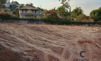 Lindíssimo Lote com 1.483,16m² - 100% plano e aproveitável! Passárgada