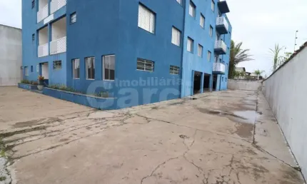 Apartamento com 2 quartos e 1 vaga de garagem em Peruíbe