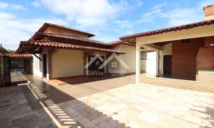 Casa com 4 quartos à venda na Centro, 101, Centro, Peruíbe