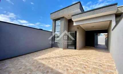 Casa moderna com acabamento de alto padrão em Peruíbe