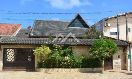 Casa com 4 quartos à venda na São José, Estancia São Jose, Peruíbe
