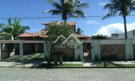 Casa com 5 quartos à venda na Maria Helena Novaes, 75, Estância Balneária Maria Helena Novaes, Peruíbe