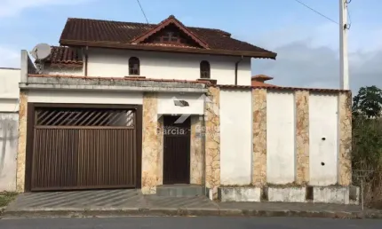 Casa com 5 quartos à venda na Centro, 345, Centro, Peruíbe