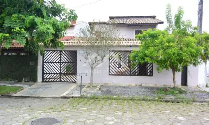 Casa com 5 quartos à venda na São João Batista, 11, Balneário São João Batista, Peruíbe