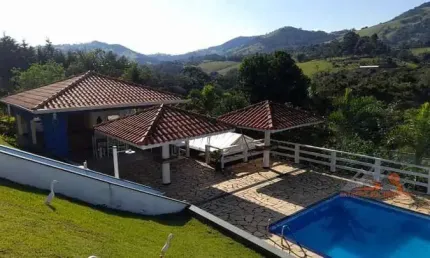 Chácara para Venda em Itapeva, Áreas, 4 dormitórios, 2 banheiros