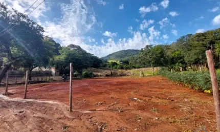 Terreno à venda no Salto de Baixo, Extrema 