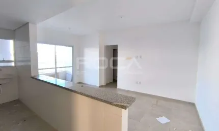 Apartamento de 3 dormitórios com suíte e armários na Vila Prado, São Carlos