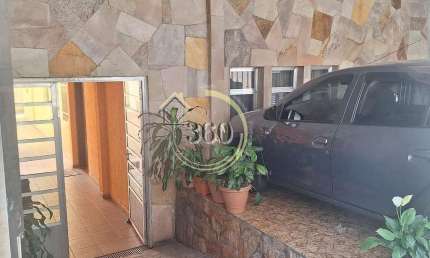 Casa térrea à venda, 148m² de área útil, 2 vagas. Rua Augusto Ostergreen, Penha - São Paulo/SP