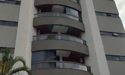 Apartamento para Venda em Criciúma, Centro, 2 dormitórios, 2 suítes, 1 banheiro, 1 vaga