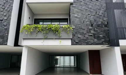 Triplex Alto Padrão no Glória com Piscina Privativa e Elevador