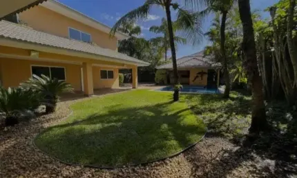 Casa Alto Padrão à Venda – Próxima ao Vogue Square | Condomínio Fechado
