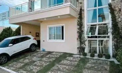 Sobrado para venda possui 190 metros quadrados com 4 quartos em Sabiaguaba - Fortaleza - CE
