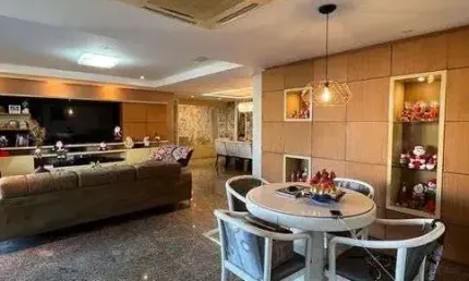 Apartamento para venda possui 250 metros quadrados com 4 quartos em Dionisio Torres - Fortaleza - CE
