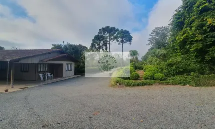 Sítio com 46.000 m², zona urbana,  otimo para condominio fechado ou loteamento, aceita permuta